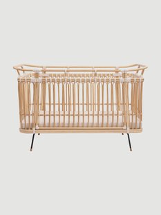 Handgemaakte babybed Paul van rotan