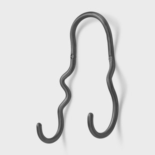 ferm LIVING Kromming Dubbele haak, zwart, messing