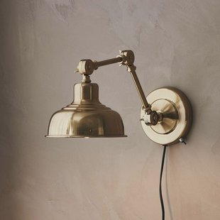 Markslöjd Wandlamp Grimstad, antiek messing, ijzer, stekker