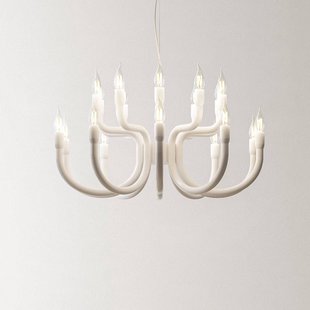 Karman Snoob kroonluchter, wit, Ø 73 cm, aluminium, 20-lichts.