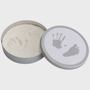 Prénatal gipsafdruk in blik