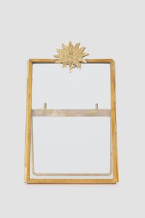 Goudkleurige fotolijst met zon