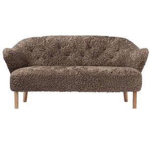Audo Copenhagen Ingeborg 2,5-zits bank naturel eiken Sheepskin Sahara