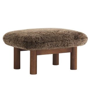 Audo Copenhagen Brasilia voetenbank donker eiken Sheepskin Root Audo Copenhagen Brasilia voetenbank donker eiken Sheepskin Root