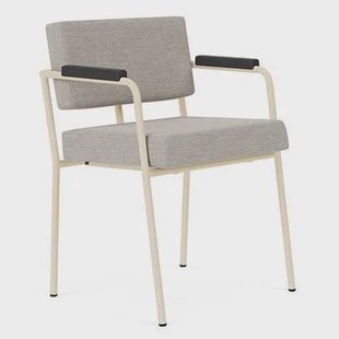 FÉST Monday stoel met armleuning sand|zwart Sydney 22 beige FÉST Monday stoel met armleuning sand|zwart Sydney 22 beige
