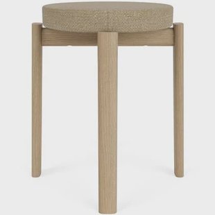 Audo Copenhagen Passage kruk H48 naturel eiken Bouclé Beige 02