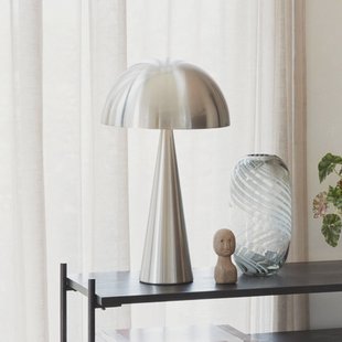 Hübsch Mush Tall tafellamp, geborsteld nikkelkleurig, ijzer
