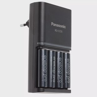 Panasonic Eneloop BQ-CC55 snellader + 4x NiMh AA 2500 mAh batterijen