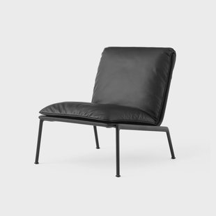 &Tradition Muno LN18 loungefauteuil Warm black-Noble leather Black