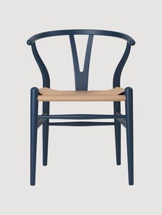 Houten stoel CH24 Wishbone Chair met handgevlochten zitvlak
