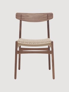 Houten stoel CH23 met handgevlochten zitvlak