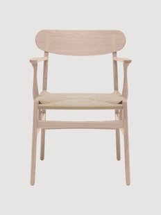 Houten armstoel CH26 met handgeweven zitvlak