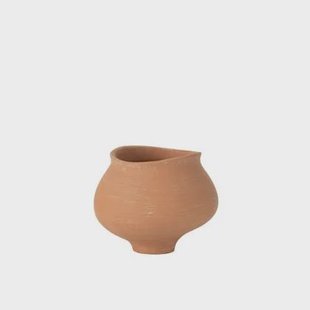 J-Line vaas Kaia Rond Terracotta - keramiek - bruin - large - Ø 19.5 cm J-Line vaas Kaia Rond Terracotta - keramiek - bruin - large - Ø 19.5 cm
