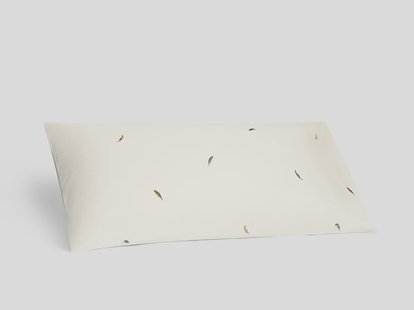 Yumeko Kussensloop katoen satijn multicolour feather 40x80 100% biologisch en fairtrade katoen, satijn geweven