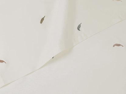 Yumeko Kinderlaken katoen satijn multicolour feather 100% biologisch en fairtrade katoen, satijn geweven