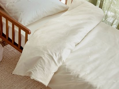 Yumeko Kinderdekbedovertrek katoen satijn warm white feather 100% biologisch en fairtrade katoen, satijn geweven