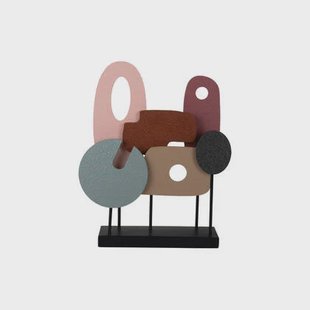 present time - Statue Abstract Art Medium