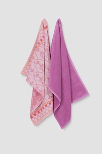 Roze handdoek en theedoek