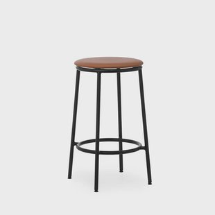 Normann Copenhagen - Circa Barkruk H65 Upholstery Black Steel/Ultra Leather Brandy Normann Copenhag