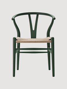 Houten stoel Ch24 met gevlochten zitvlak