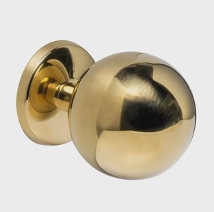 Intersteel Voordeurknop Bol ø75mm op achterplaat éénzijdige montage PVD messing kleur