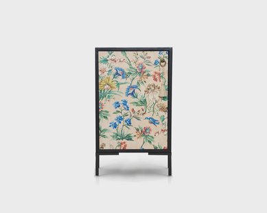 Nachtkastje Miquel Beige Flowers | Really Nice Things