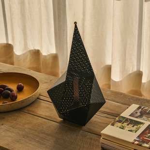 Gubi LED tafellamp Bagdad, zwart, hoogte 36 cm