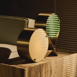 Gubi tafellamp Coppia, ivoor/groen, staal, hoogte 42 cm