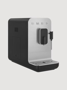 Koffiezetapparaat Kompakt met ge&iuml;ntegreerd melksysteem