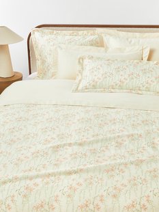 Katoensatijnen dekbedovertrek Leticia met bloemenprint