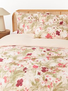 Katoensatijnen dekbedovertrek Anthea met bloemenpatroon