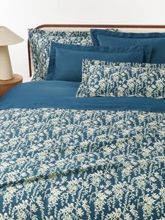 Katoensatijnen dekbedovertrek Leticia met bloemenprint
