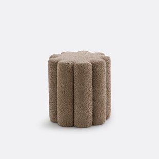 Poef bouclette, Justyna