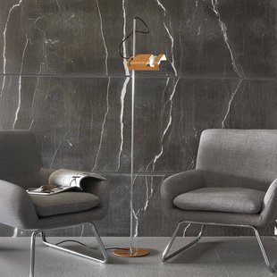 Oluce vloerlamp Spider, mosterdgeel/chroom, metaal, aluminium