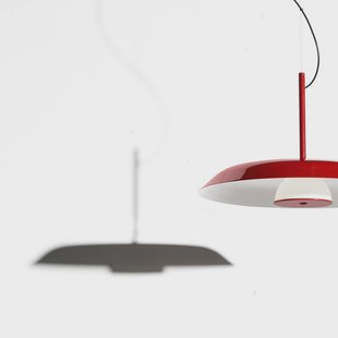 Oluce LED hanglamp Iride, Ø 55 cm, rood, metaal, glas