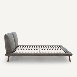 Bed in linnen met lattenbodem, Aurore design E. Gallina