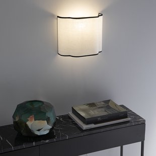 Wandlamp in gewassen linnen, Suso