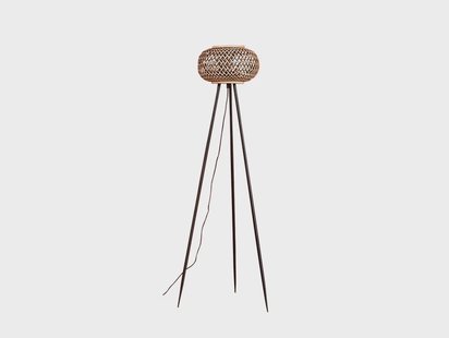 Nerys Vloerlamp Black/Wood - Lindby - Woonkamer - Hout - Driebeen