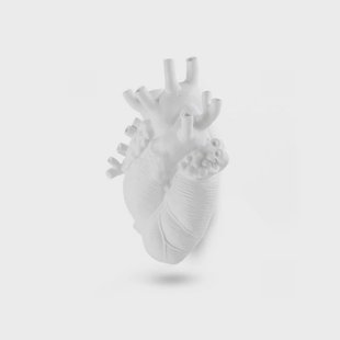 SELETTI - Love In Bloom Giant Resin Heart Vaas Wit