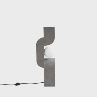 101 COPENHAGEN - Sitting Man Vloerlamp Big Donkere Grijs