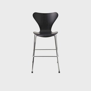 FRITZ HANSEN - Series 7 Junior Chair Black/Chrome