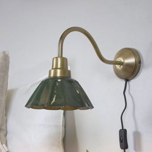 PR Home Wandlamp Ester, groen, uitsteeklengte 34 cm, metaal