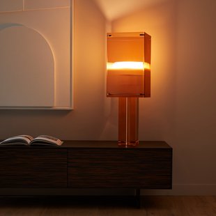 Lamp in gekleurd acryl, Akrilona