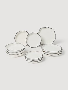 Porseleinen serviesset Bia met golvende rand, 4 personen, 12-delig