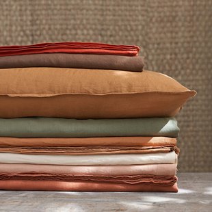 Hoeslaken in gewassen linnen, Elina