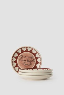 Roze gebaksbordjes met hartjes