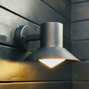 Dyberg Larsen buitenwandlamp Venice, zwart, Ø 20 cm