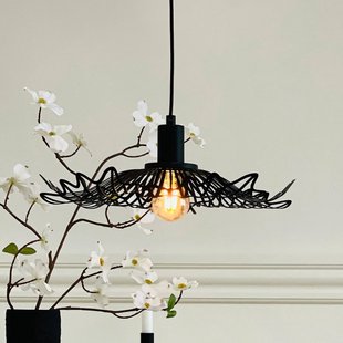 Dyberg Larsen hanglamp Flora, zwart mat, Ø 40 cm metaal