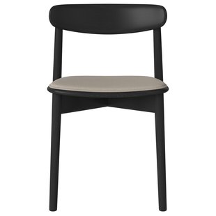 Bolia Merge Eetkamerstoel Met Zitkussen Zwart Eiken Soil Sand