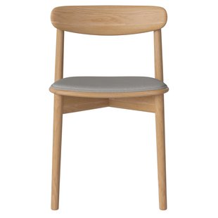 Bolia Merge Eetkamerstoel Met Zitkussen Eiken Revi Light Grey